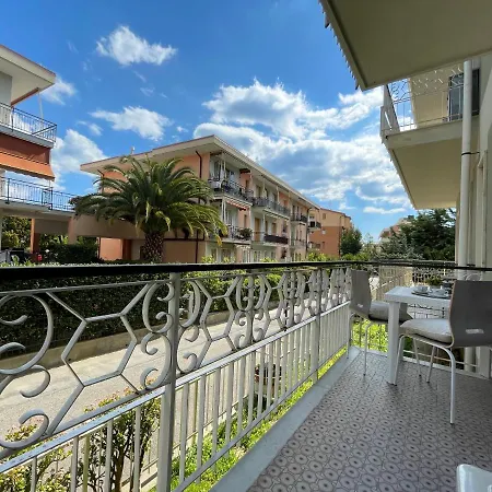 300 Metri Dal Mare Elegante Monolocale Con A/c Apartment *