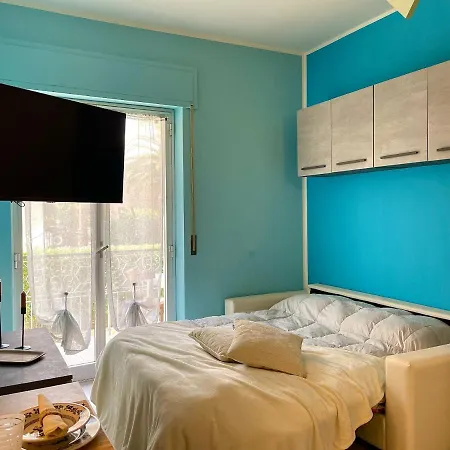 Apartment 300 Metri Dal Mare Elegante Monolocale Con A/c *