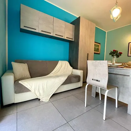 300 Metri Dal Mare Elegante Monolocale Con A/c * Loano