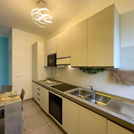 300 Metri Dal Mare Elegante Monolocale Con A/c * Loano