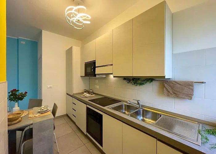 300 Metri Dal Mare Elegante Monolocale Con A/c * Loano